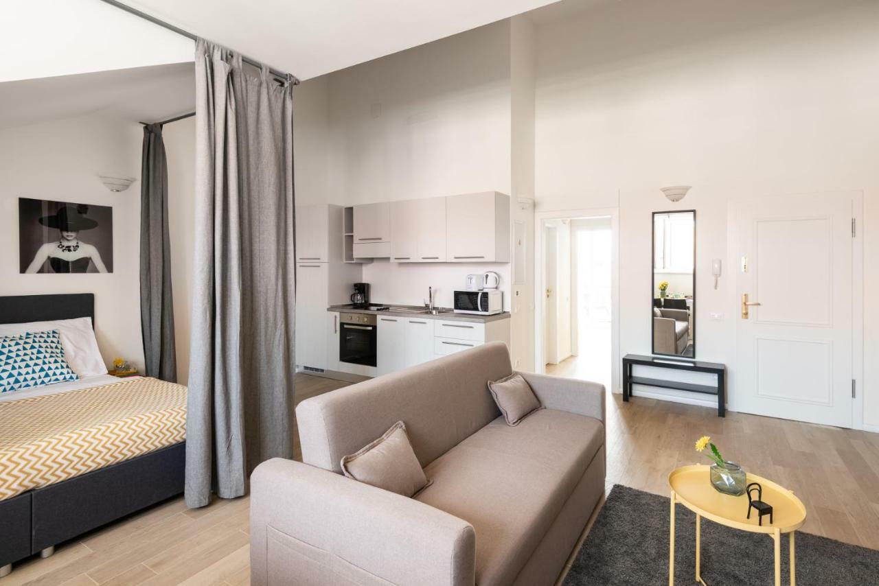 Wenzigova Apartment *